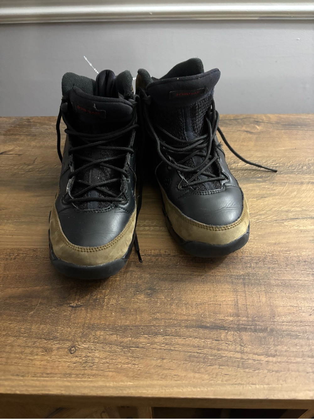 Jordan Men's Black and Tan Outdoor Boots